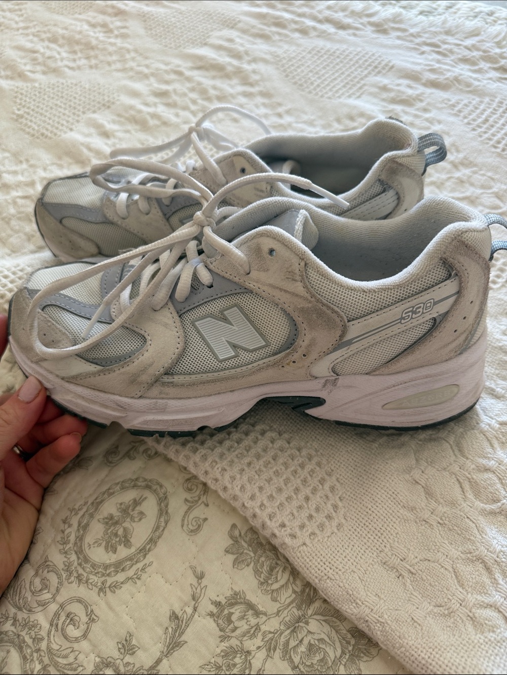 New Balance Kids 530 Sneakers in Light Gray and White